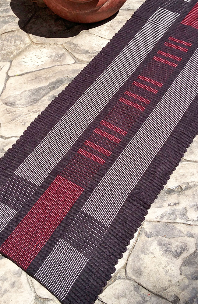 Black Gray Red Patio Rug